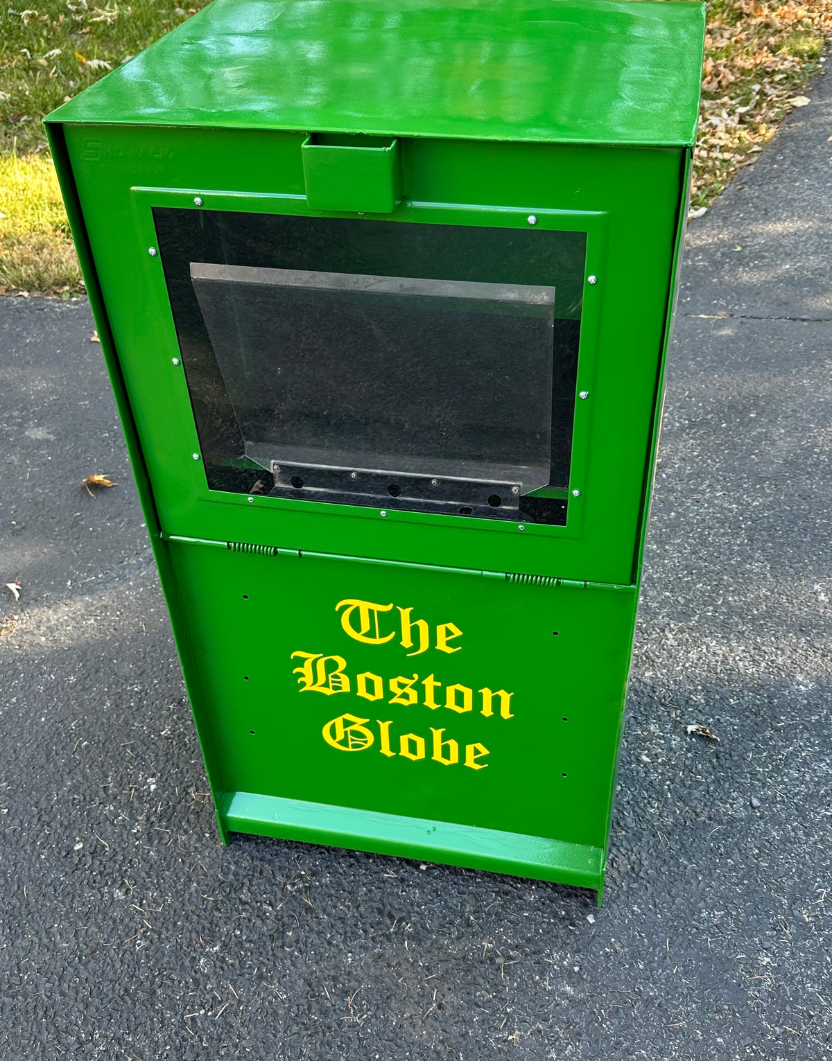 Boston Globe Vinyl Record Stand