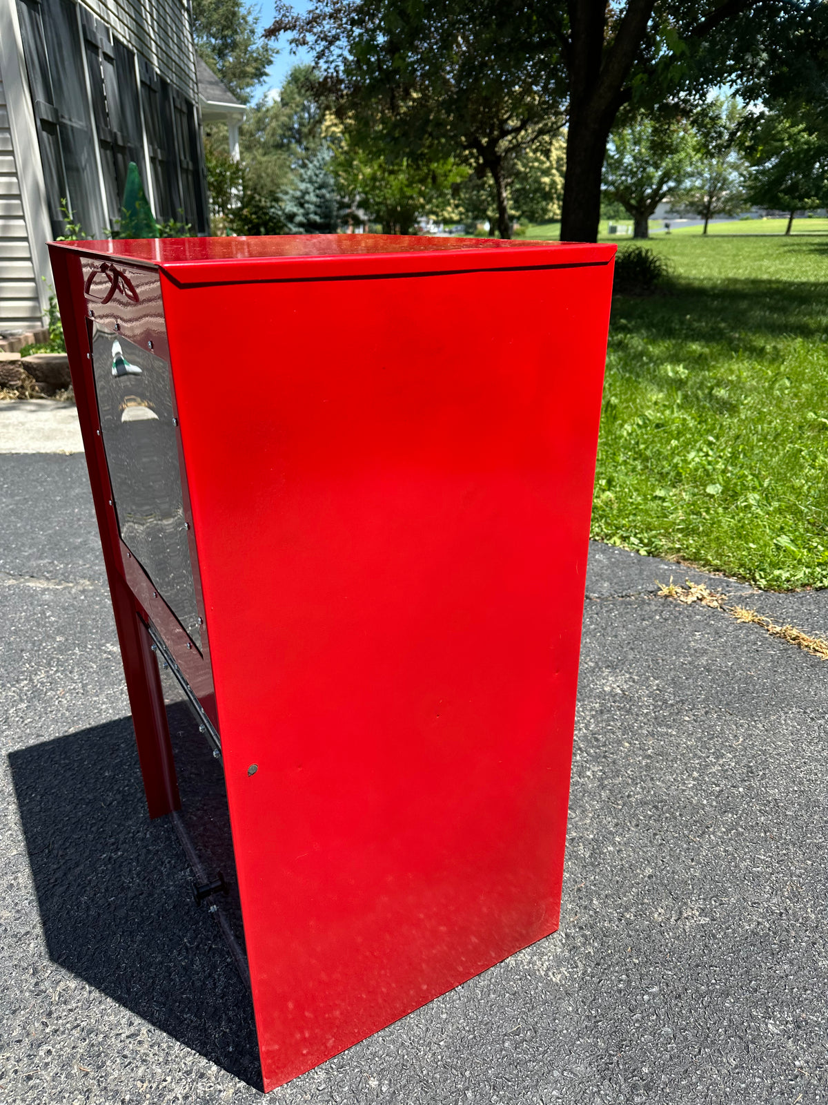 Newspaper Box (No Decals)