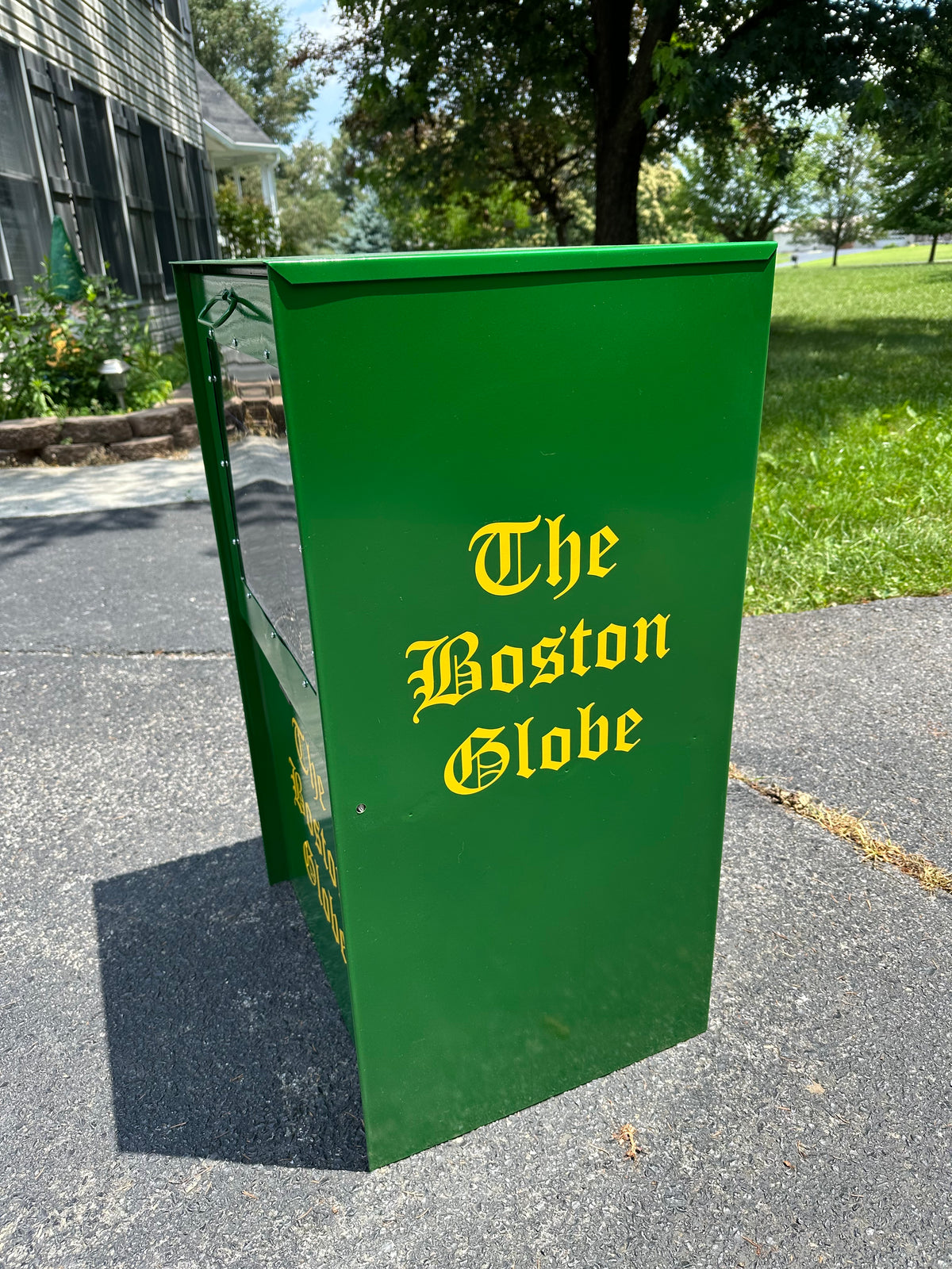 Boston Globe Vinyl Record Stand